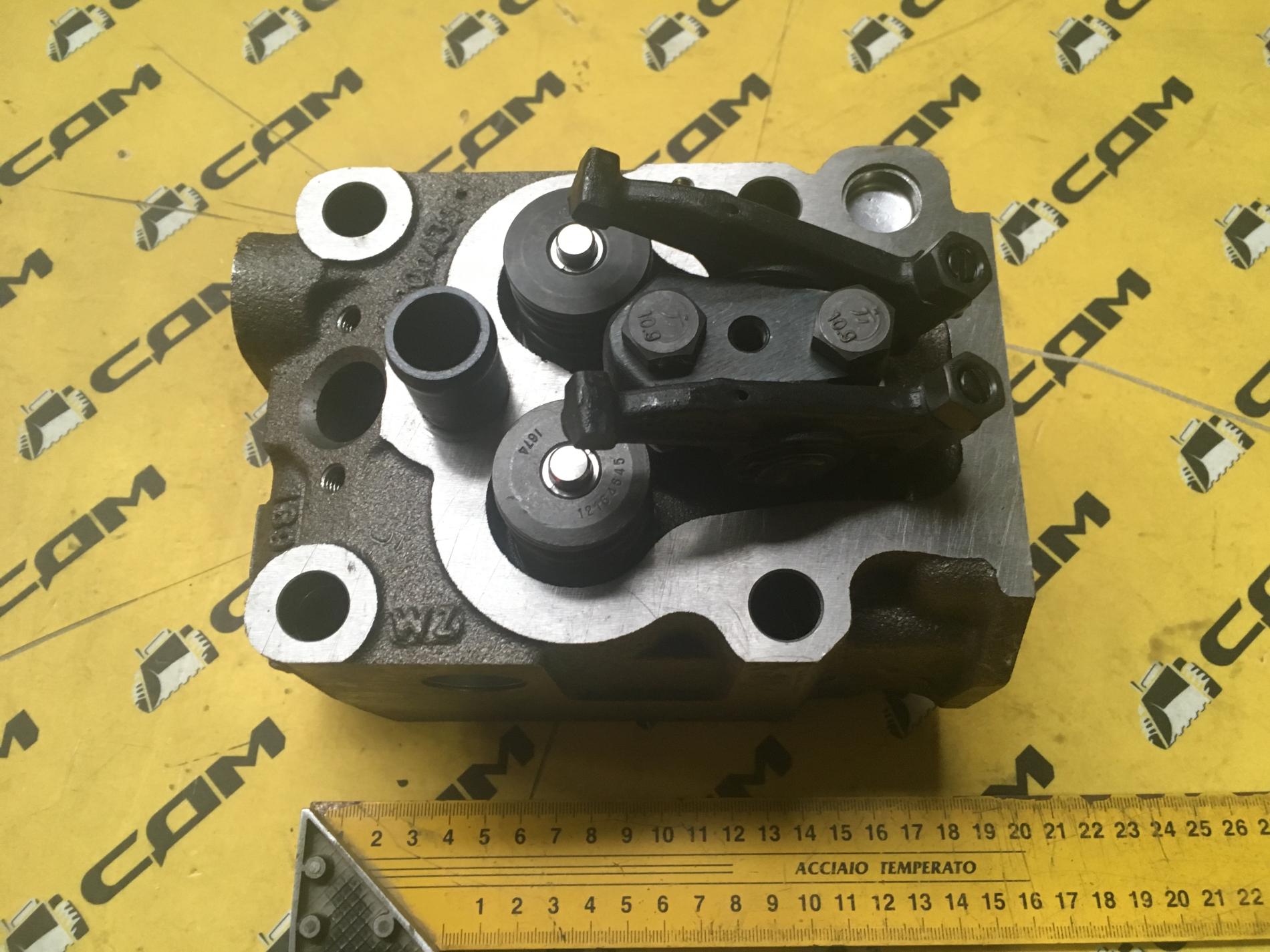 Головка блока цилиндров в сборе CDM833 13021396