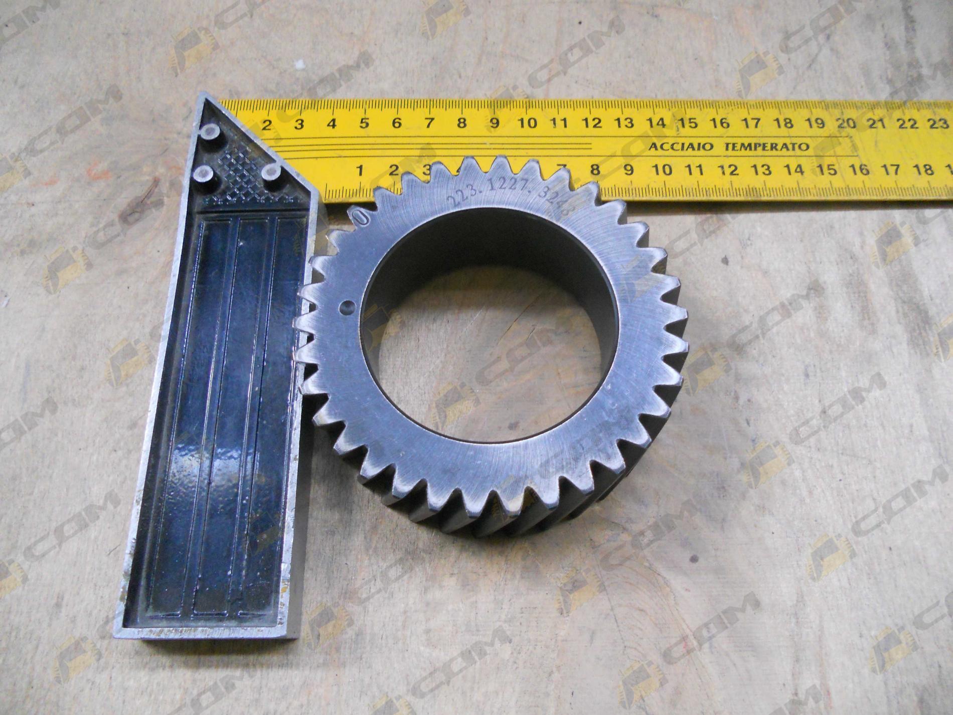Шестерня коленвала 1723638941